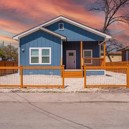 Villa Sleek 4Br3Ba Urban Living W Downtown Views